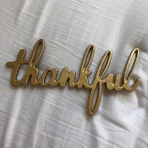 “thankful” wall sign